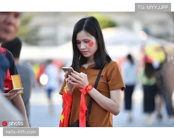 斯洛伐克球迷热情高涨，国家队近期赛事表现引关注